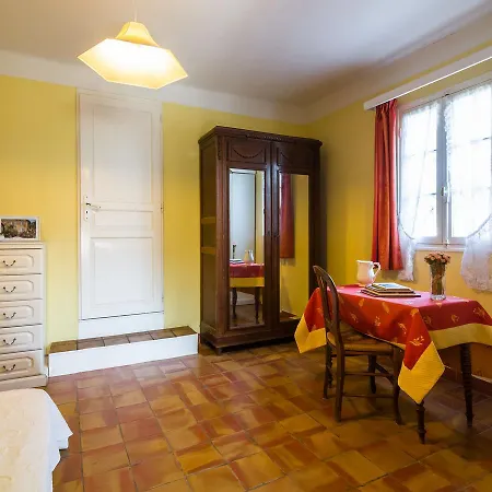 Holiday home In Six Fours Les Plages With Terrace Six-Fours-les-Plages