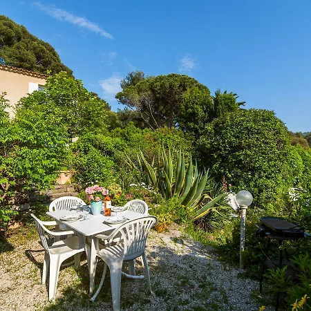 In Six Fours Les Plages With Terrace * Six-Fours-les-Plages